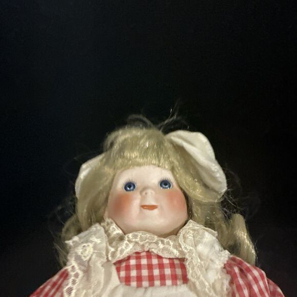 Vintage Doll With Blonde Doll With Red & White Checkered Dress - Picture 4 of 4